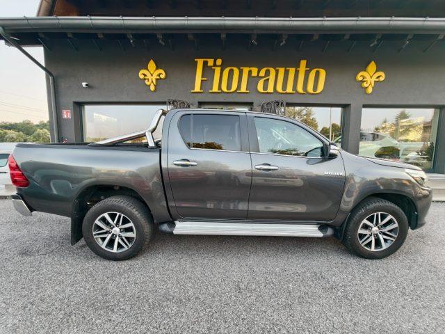 TOYOTA Hilux 2.4d150cv 4WD GANCIO TRAINO
