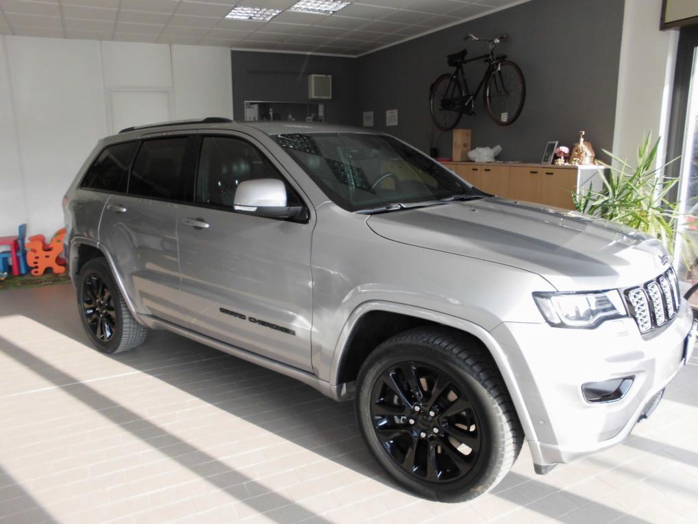 Jeep Grand Cherokee Grand Cherokee 3.0 V6 CRD 250 Multijet II Night Eagle