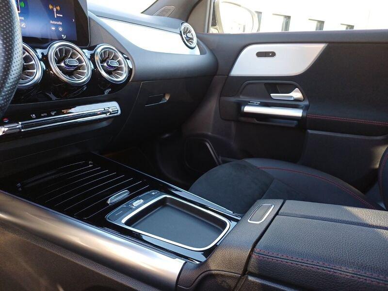 Mercedes-Benz GLA GLA 180 d AMG Line Advanced Plus NIGHT-PACK