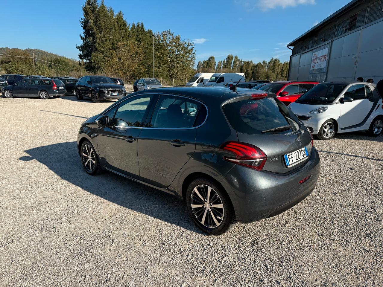 Peugeot 208 BlueHDi 100 5 porte Allure