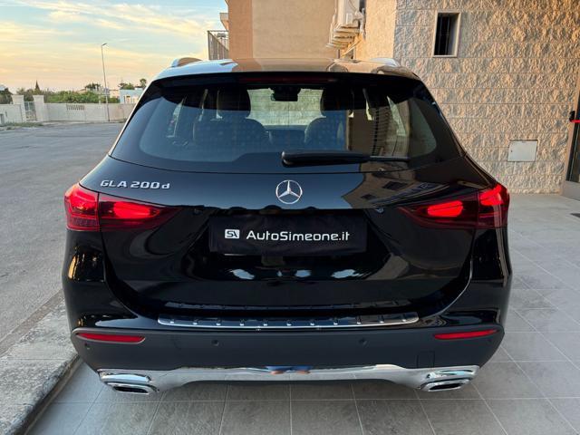 MERCEDES-BENZ GLA 200 d Automatic Business Extra
