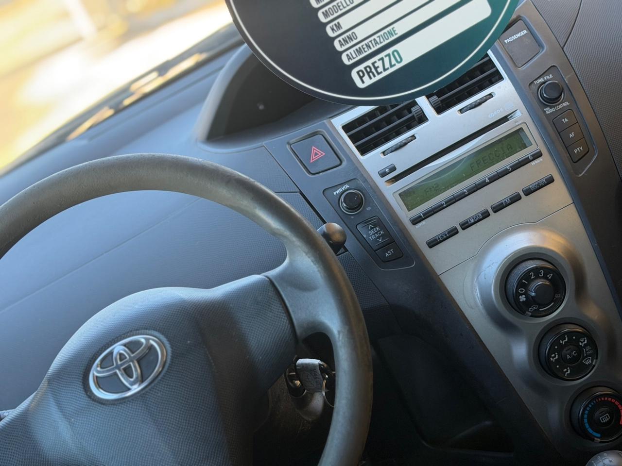Toyota YARIS 1.0 BENZINA 2010 - SERVICE TOYOTA