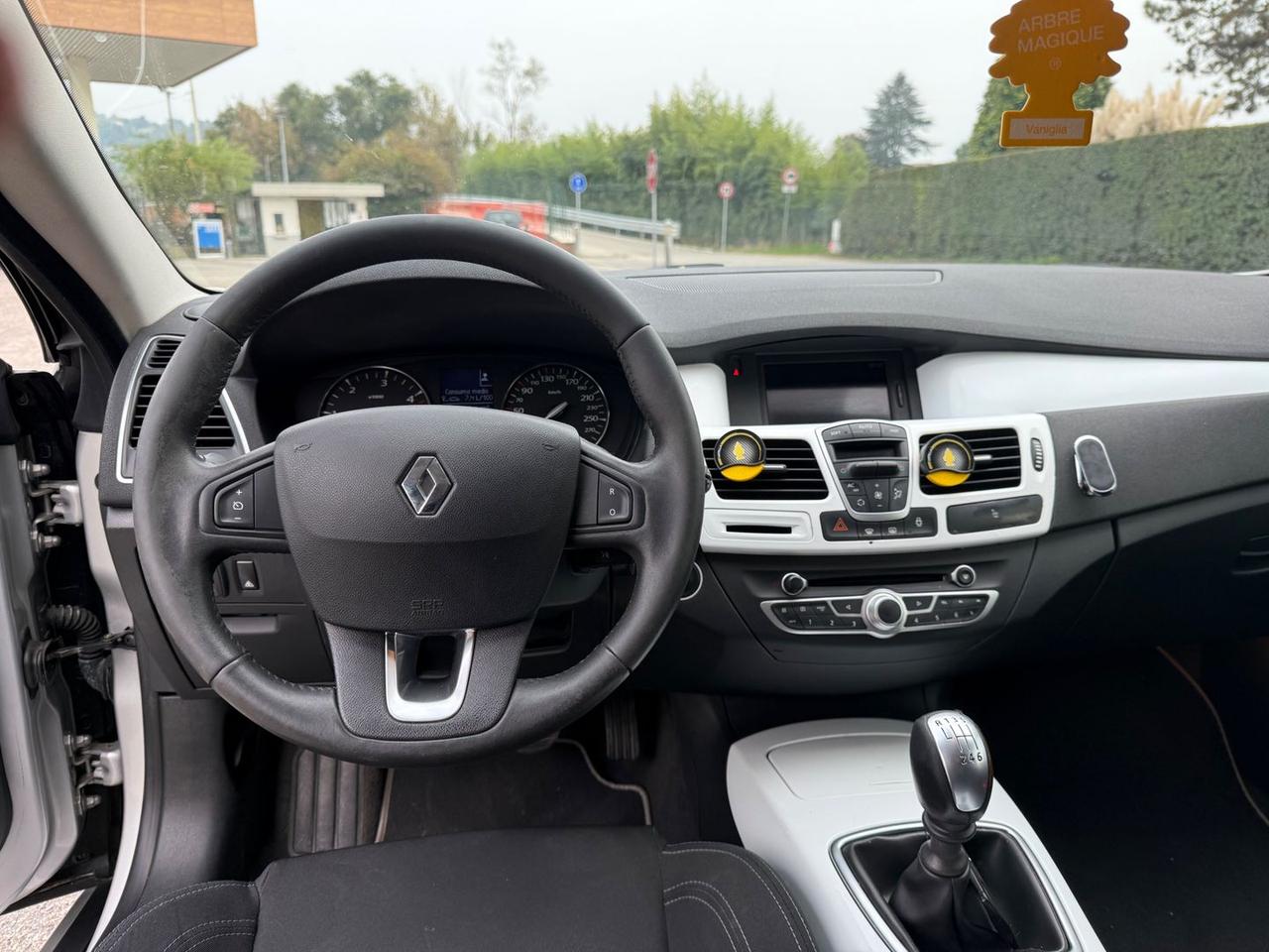 Renault Laguna Wave 2.0 dCi FAP