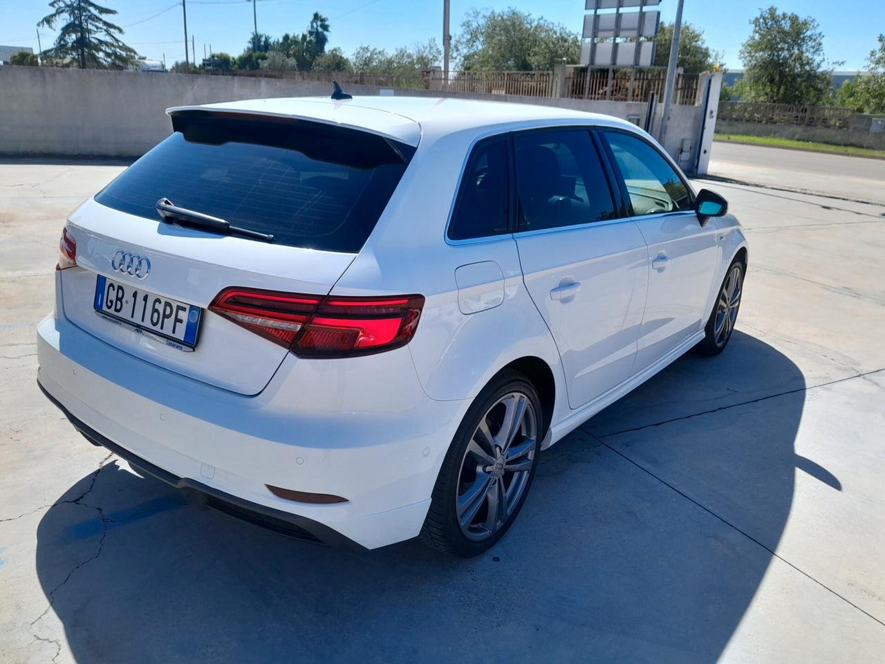 AUDI A3 35 TDI 2.0 150 CV S line