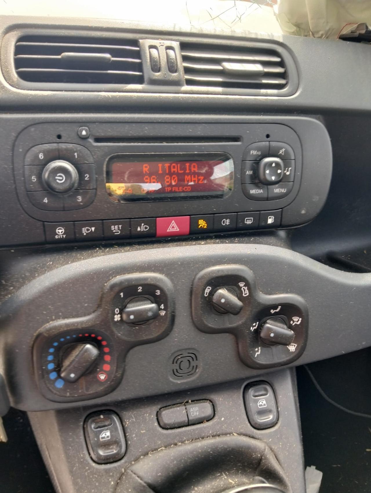 Fiat Panda 1.2 EasyPower Lounge 2016 SINISTRATA