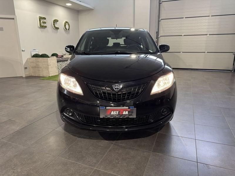 Lancia Ypsilon 1.0 FireFly 70cv Hybrid Silver