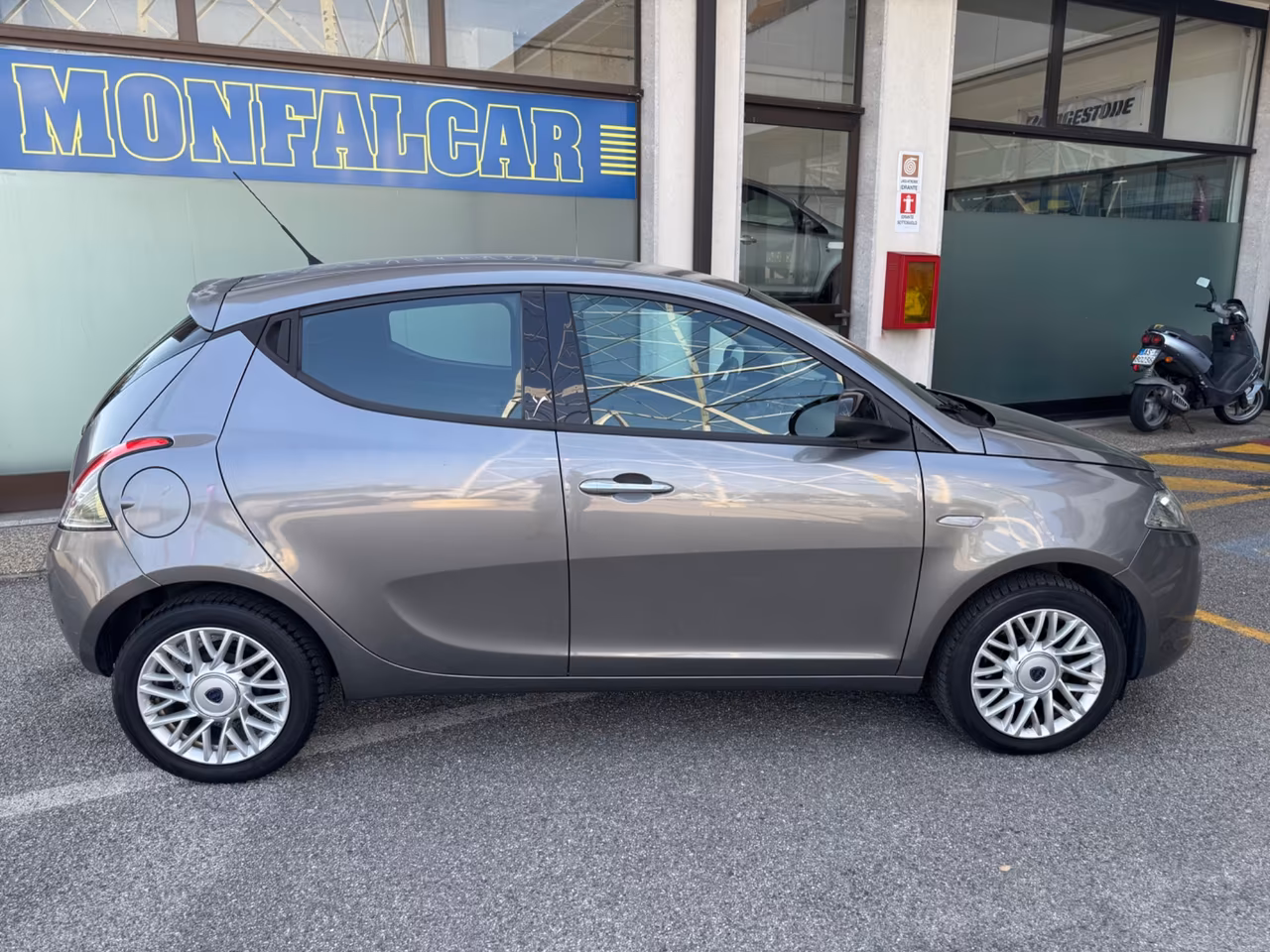 Lancia Ypsilon 1.2 69 CV Silver