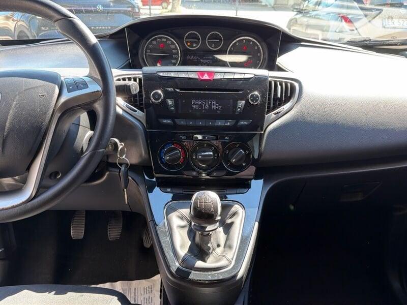 Lancia Ypsilon Ypsilon 1.2 Gold 69cv