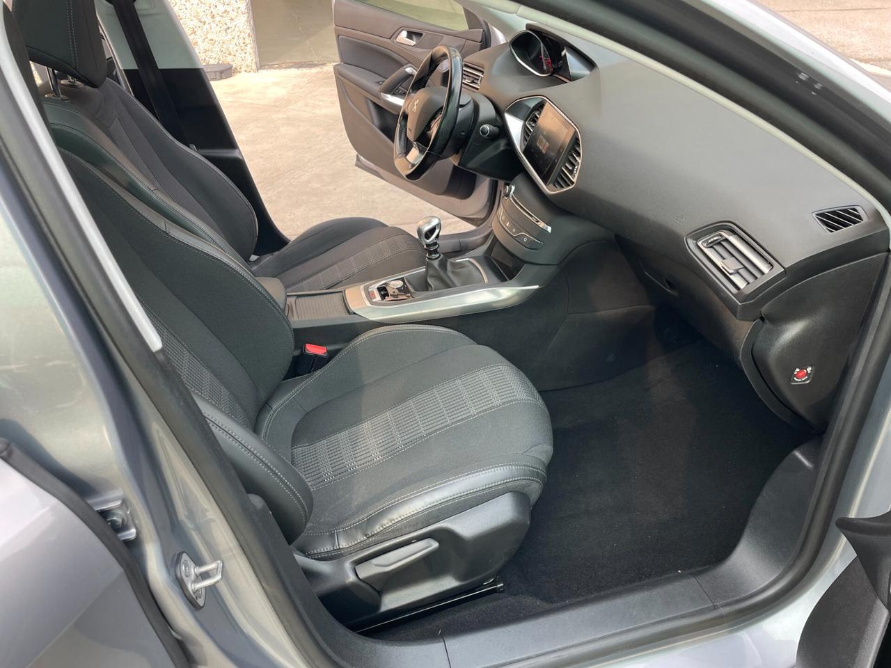 Peugeot 308 1.5 BlueHDi 130 S&S SW Allure