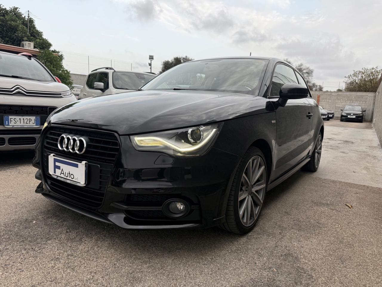 Audi A1 1.6 TDI 90 CV S-Line Exterior Pack,LED Diurni,Bluetooth,Comandi al volante,ecc.
