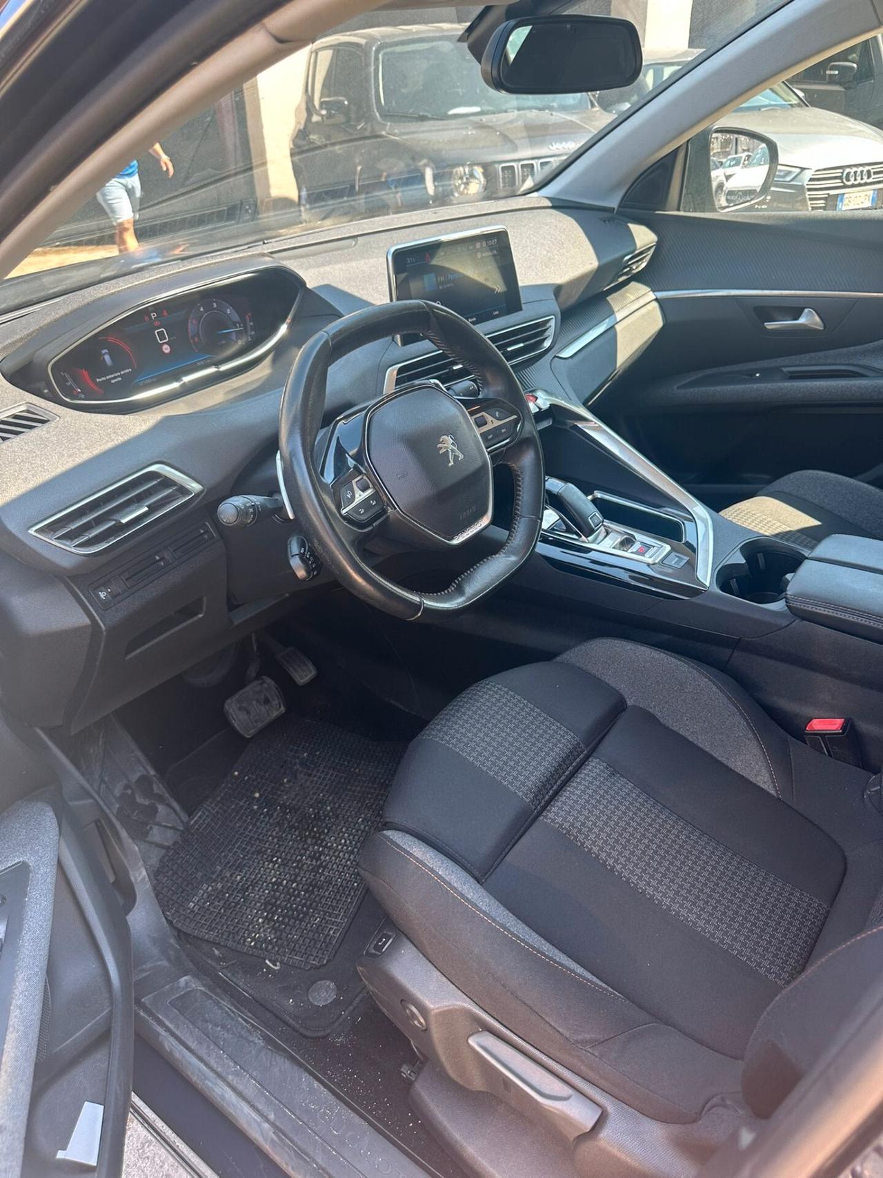 Peugeot 3008 BlueHDi 130 S&S Business