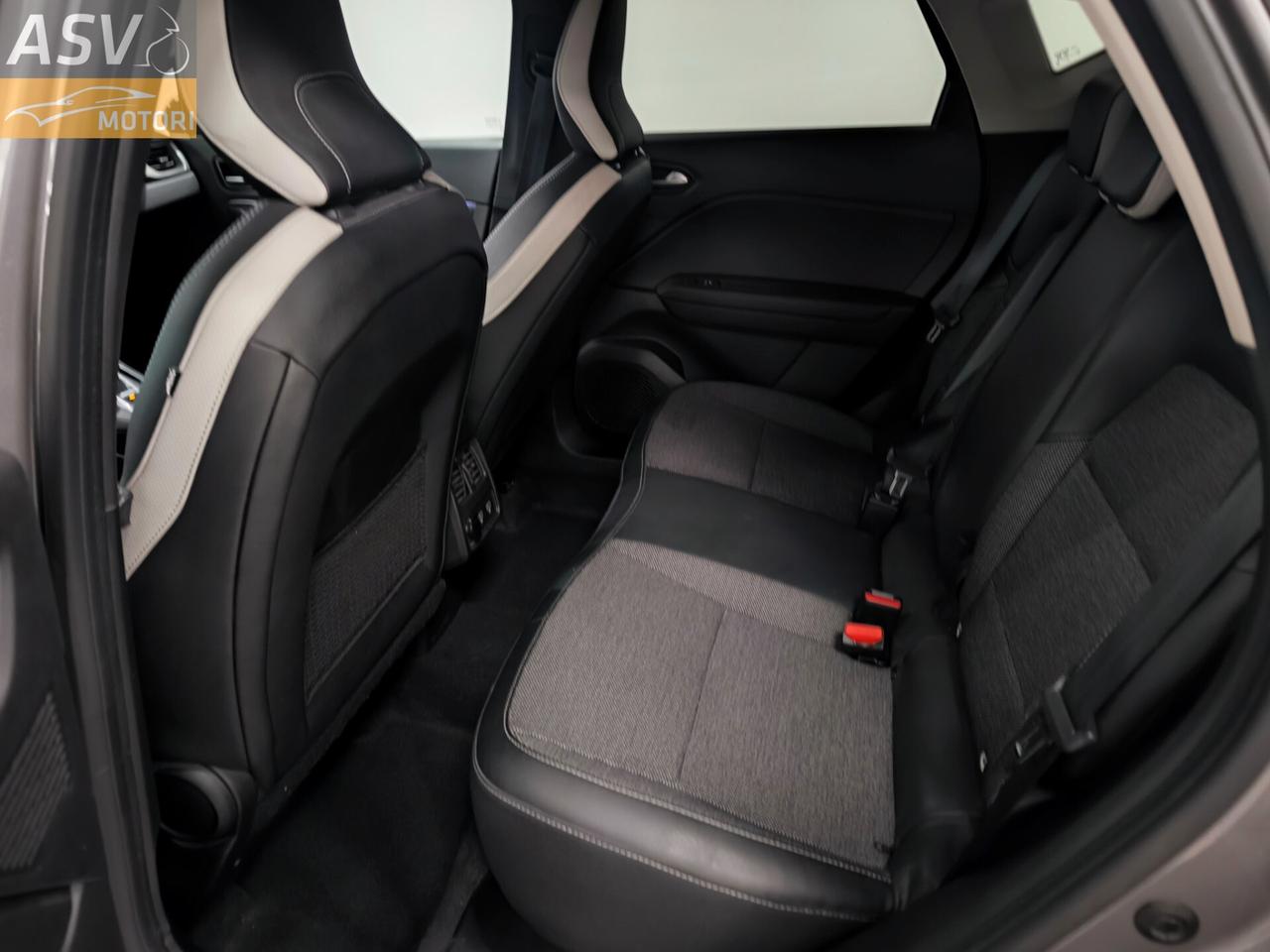 Renault Captur Plug-in Hybrid E-Tech 160 CV Intens