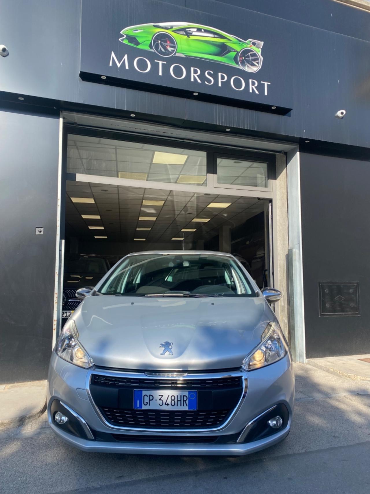 Peugeot 208 BlueHDi 100 5 porte Allure