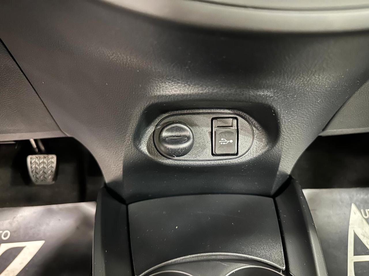 Toyota Yaris 1.5 5 porte Lounge