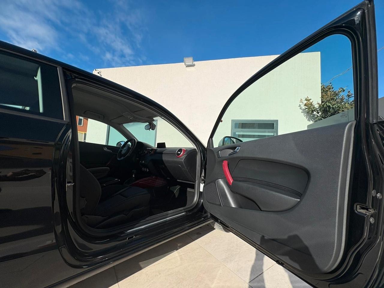 Audi A1 1.6 TDI 90CV S-LINE