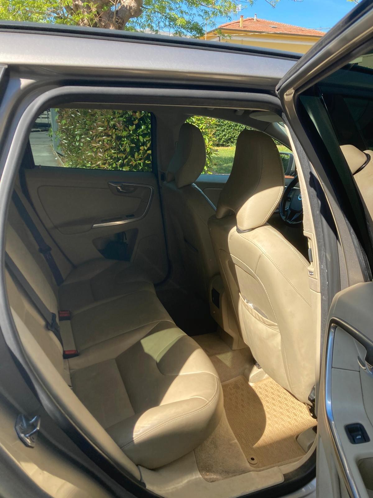 Volvo XC 60 XC60 D4 Geartronic R-design Momentum 181cv 133kw