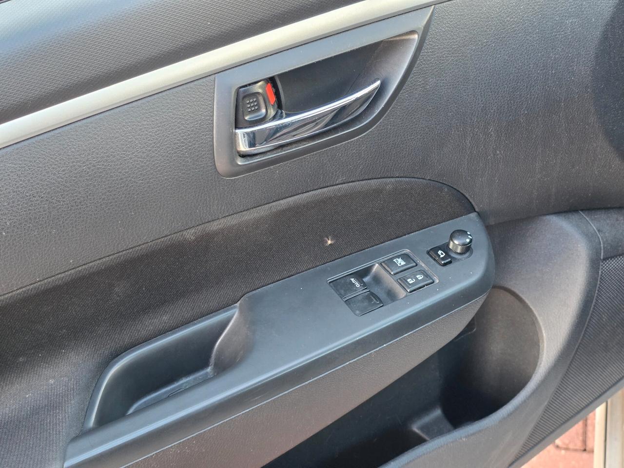 Suzuki Swift 1.6 VVT Sport perfetta e garantita 12 M