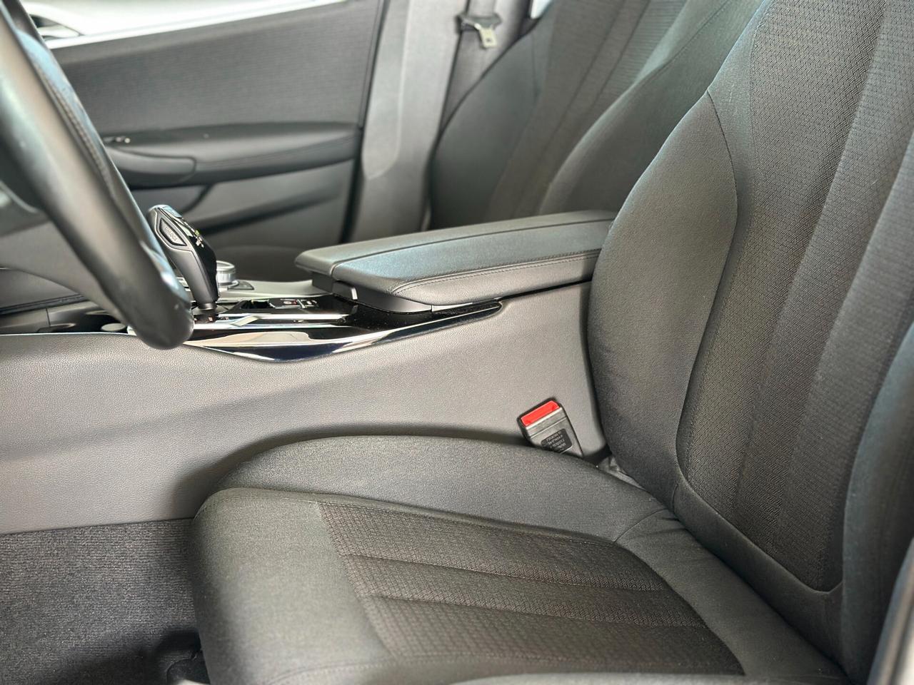 BMW 520 d Touring MHEV xDrive Business auto