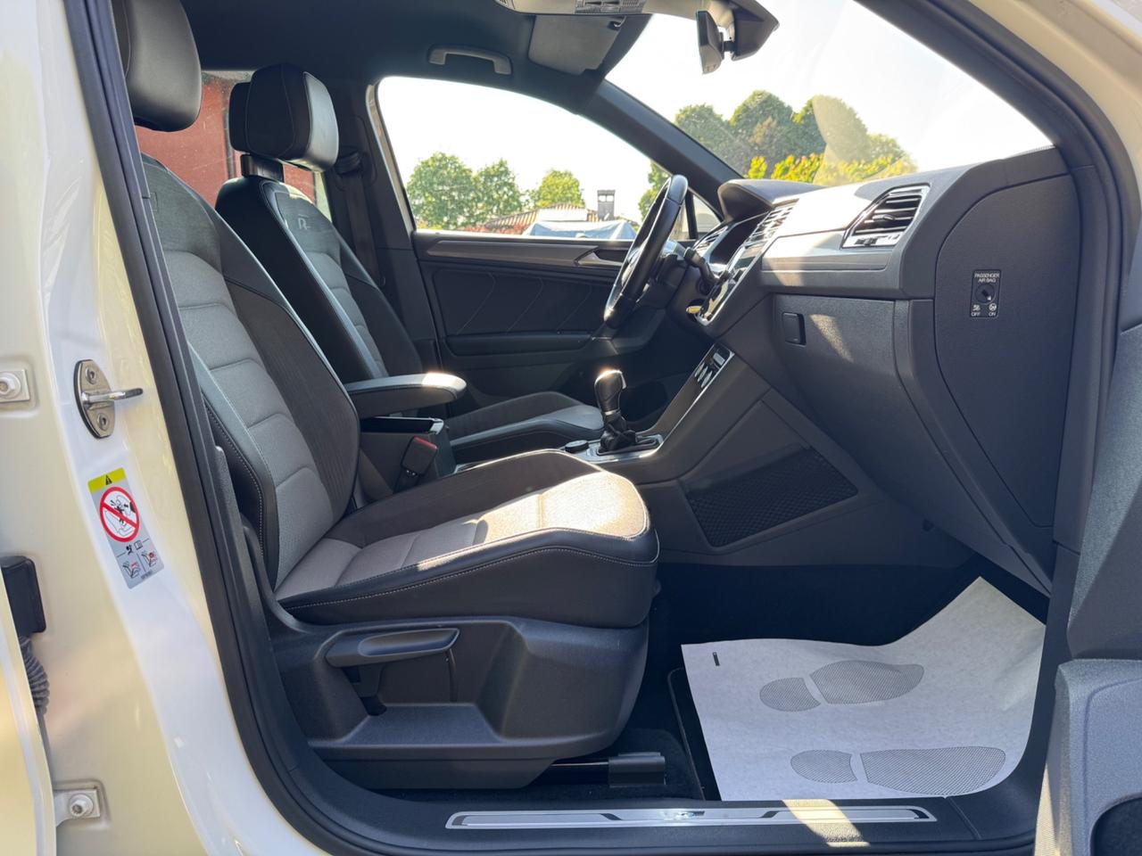 Volkswagen Tiguan 2.0 BiTDI SCR DSG 4MOTION Advanced R-Line BMT