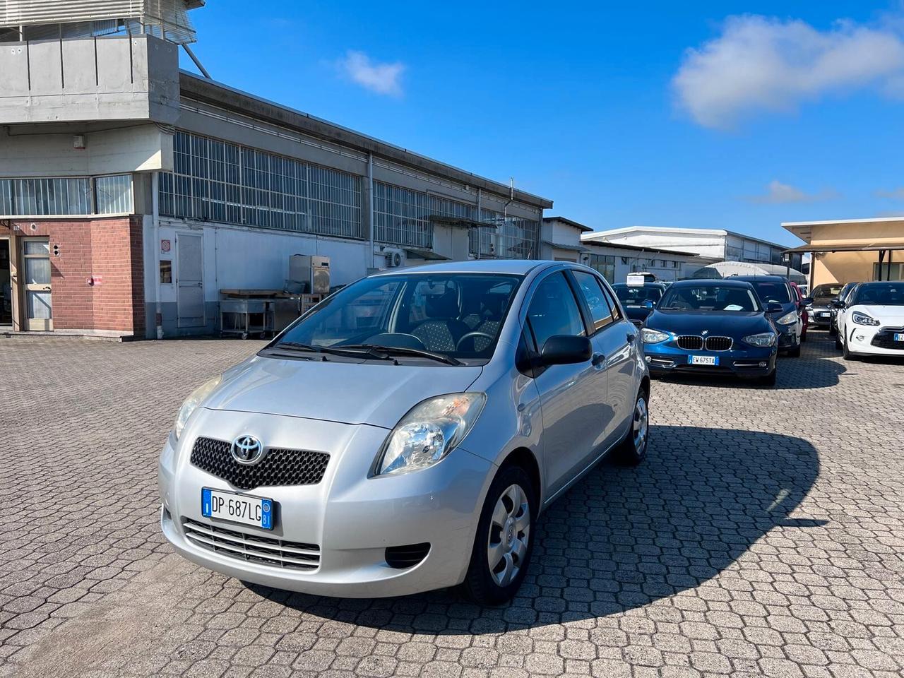 Toyota Yaris 1.0 5 porte Now