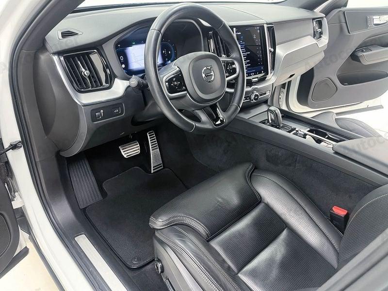 Volvo XC60 XC60 B4 (d) TRAZ ANT 197CV AUT R DESIGN **AUTOCARRO N1**