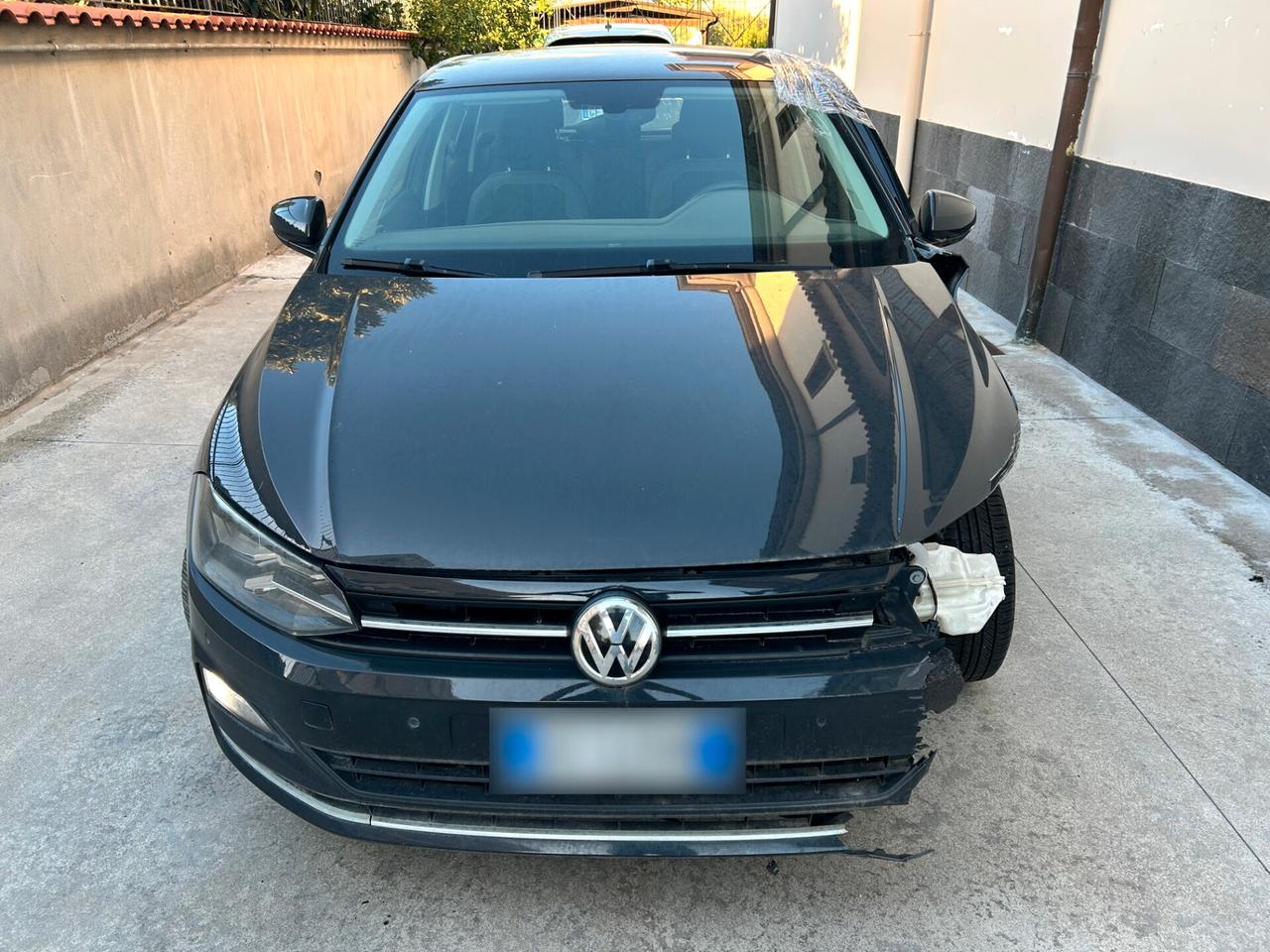VW Polo 1.6 TDI 95CV - 2019 Incidentata