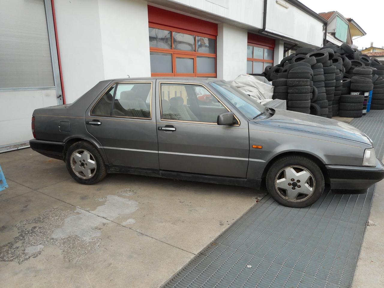 Lancia Thema 8.32 Ferrari