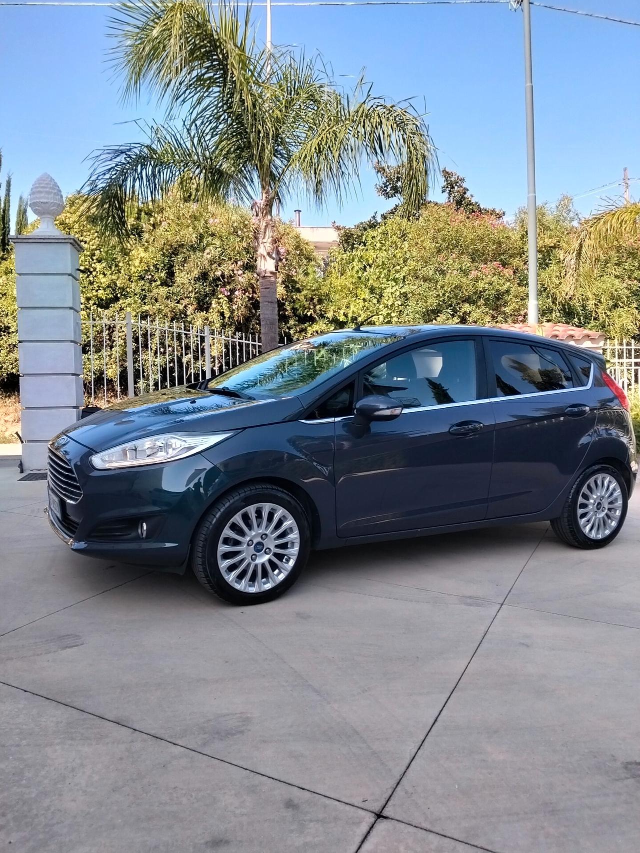 Ford Fiesta 1.5 TDCi 75CV 5 porte Titanium