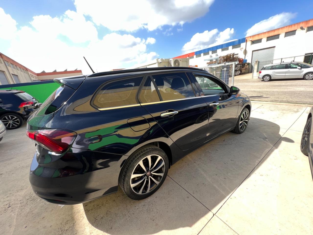 Fiat Tipo 1.6 Mjt S&S SW Lounge