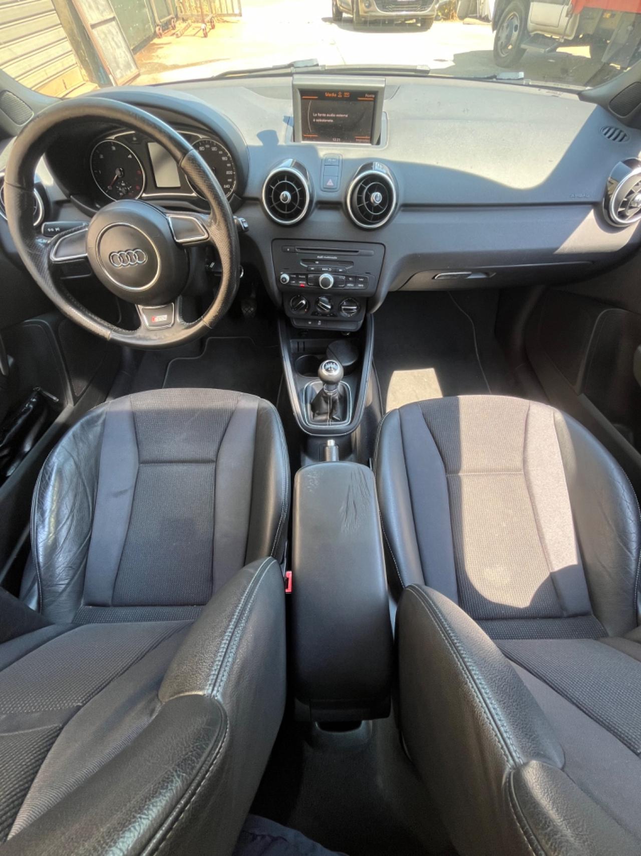 Audi A1 1.6 TDI S-LINE