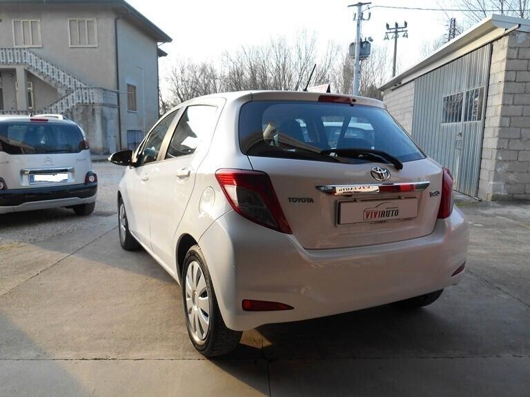 Toyota Yaris 1.0 5 porte X NEOPATENTATI