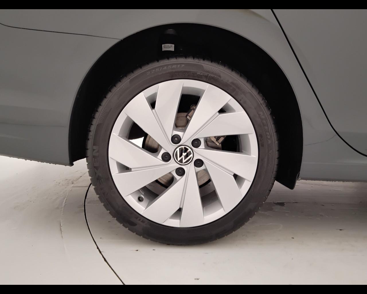 VOLKSWAGEN Golf VIII 2024 Variant - Golf Variant 1.5 etsi Life 115cv dsg