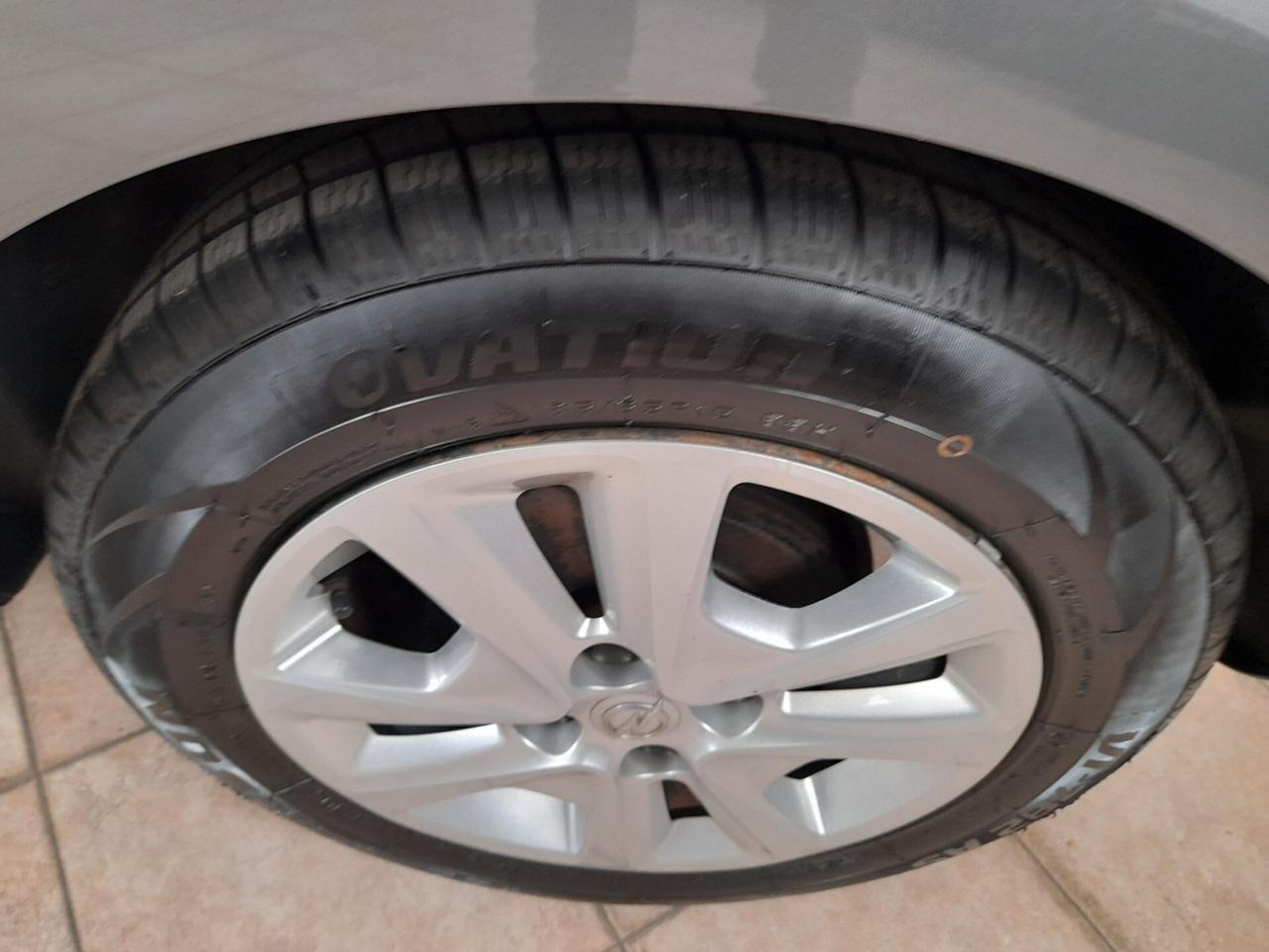 Opel Corsa 1.4 90CV 5 porte n-Joy