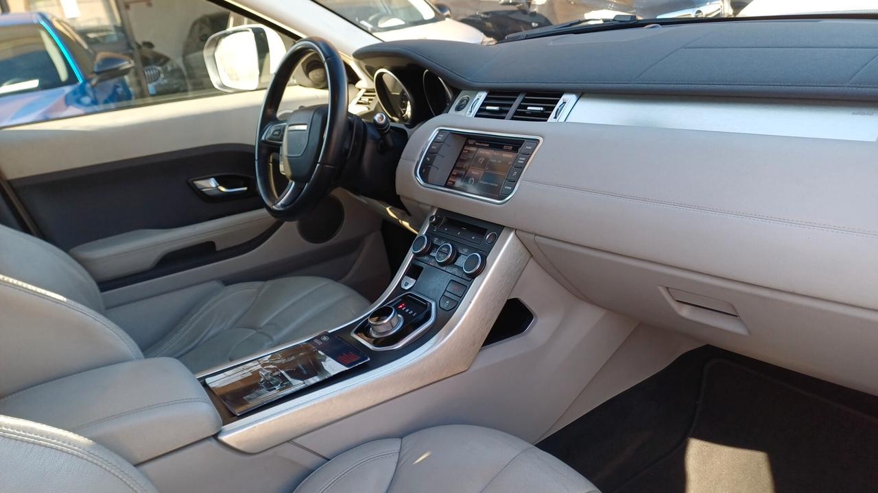 Land Rover Range Evoque 2.2 TD4 5p. Dynamic