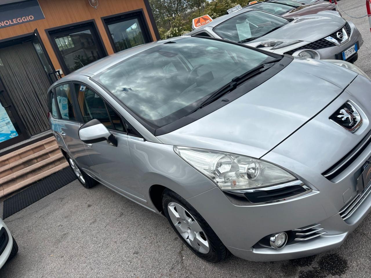 Peugeot 5008 1.6 HDi 112CV Premium 7 POSTI
