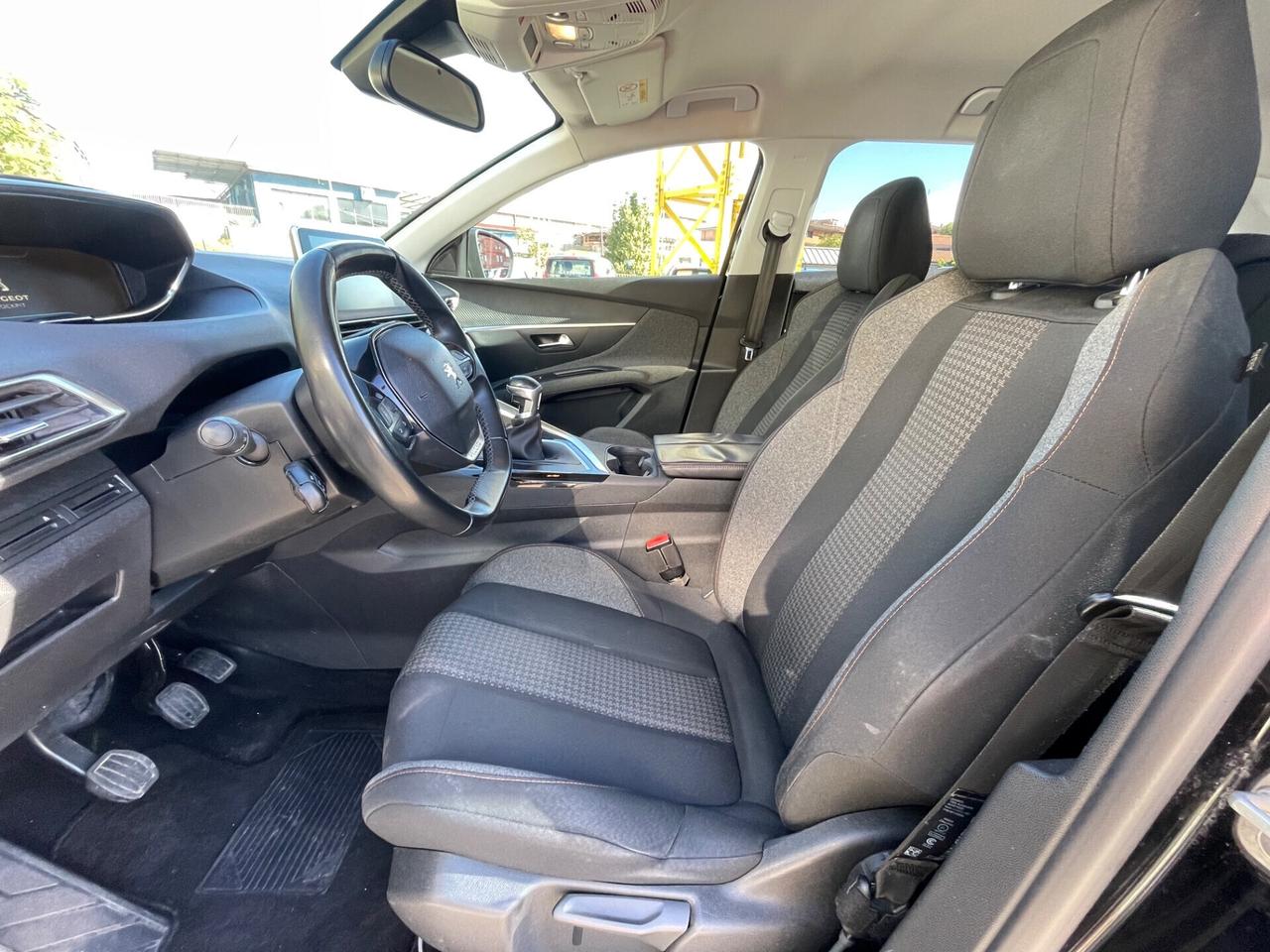 Peugeot 3008 Allure gancio traino Garanzia