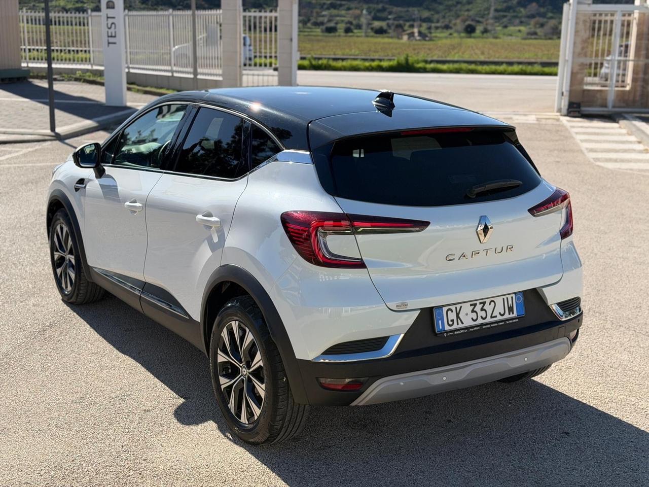 Renault Captur Mild Hybrid 140 CV Techno
