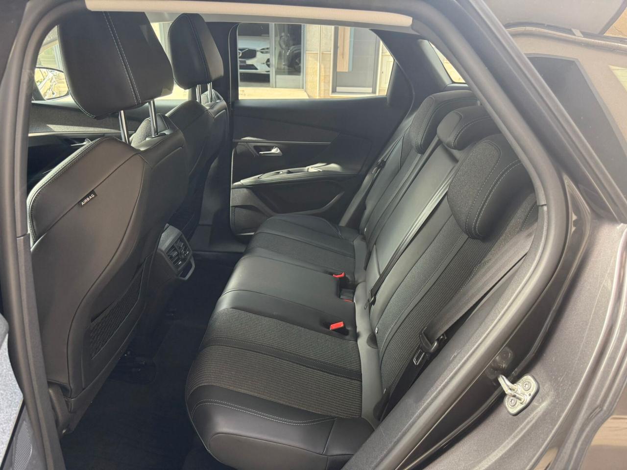 Peugeot 3008 HDi 130 S&S EAT8 Allure Pack...