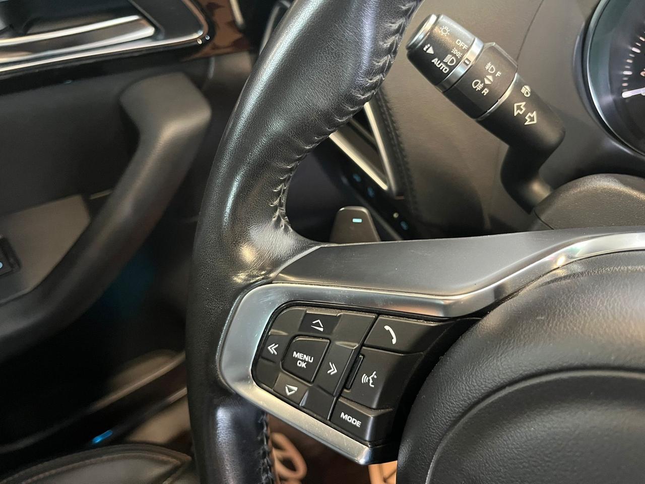 Jaguar F-Pace 2.0 D 180 CV AWD aut.Portfolio