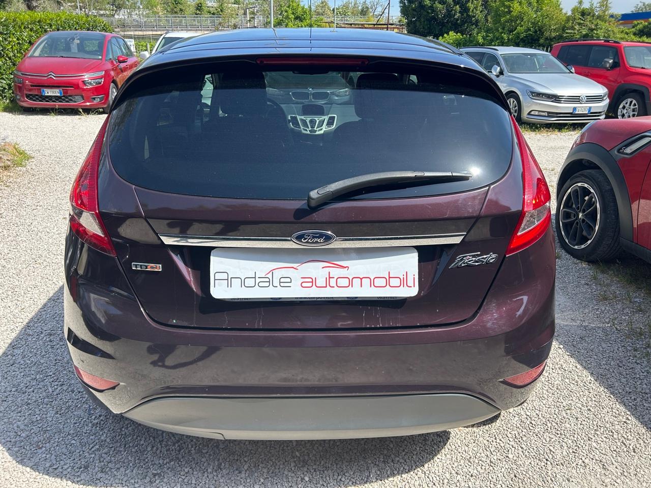 Ford Fiesta 1.6TDCi 5P *84000KM* TITANIUM