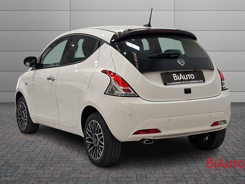 Lancia Ypsilon Ypsilon 1.0 firefly hybrid Platino s&s 70cv