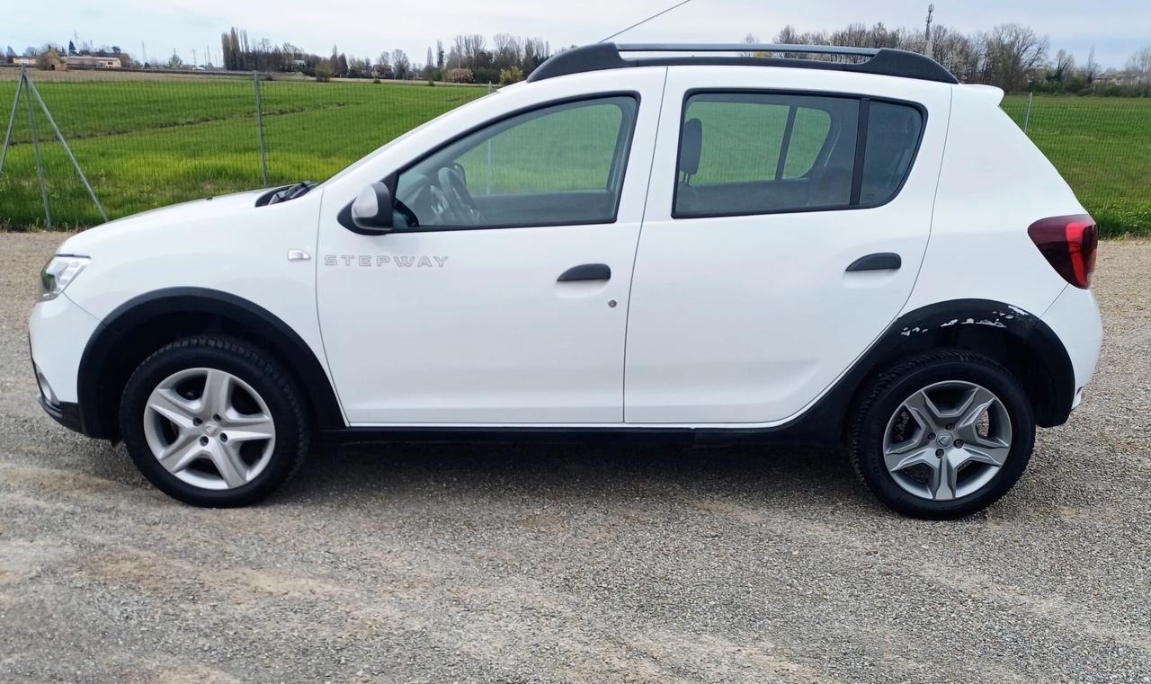 Dacia Sandero Stepway 1.5 Blue dCi 95 CV Comfort