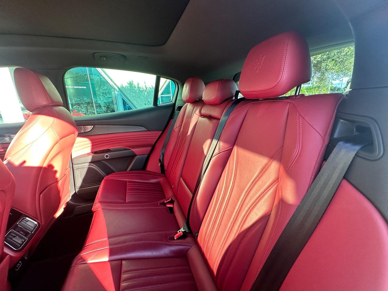 Maserati Grecale Modena 330cv possibilità noleggio no scoring