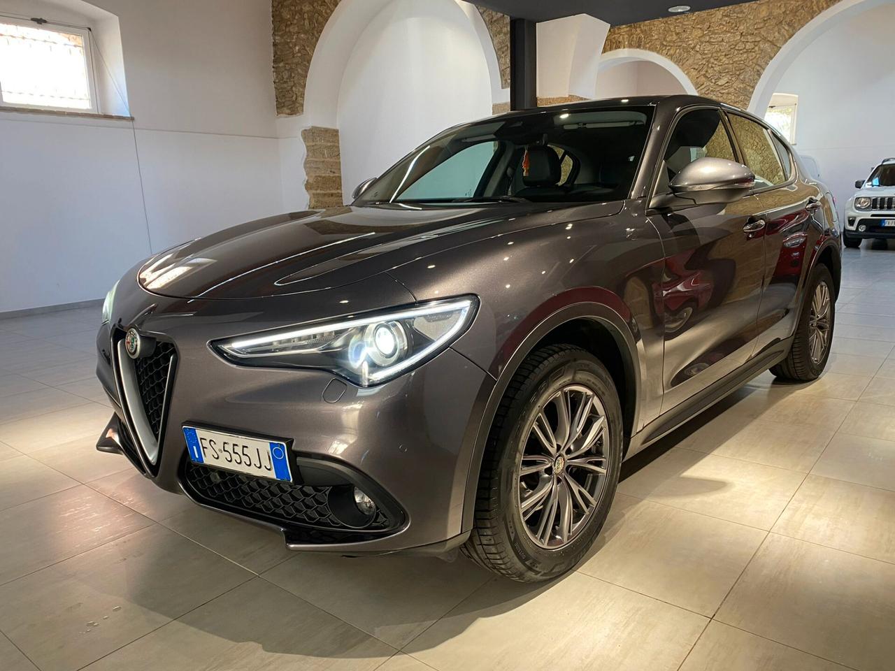 Alfa Romeo Stelvio 2.2 Turbodiesel 210 CV AT8 Q4 Super