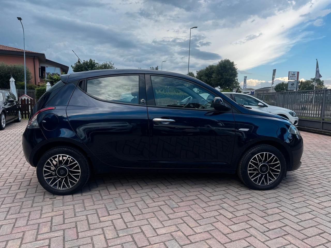 Lancia Ypsilon 1.2 69 CV 5 porte GPL Ecochic Gold