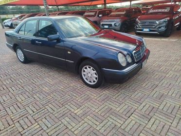 Mercedes-benz E 250 diesel cat Avantgarde