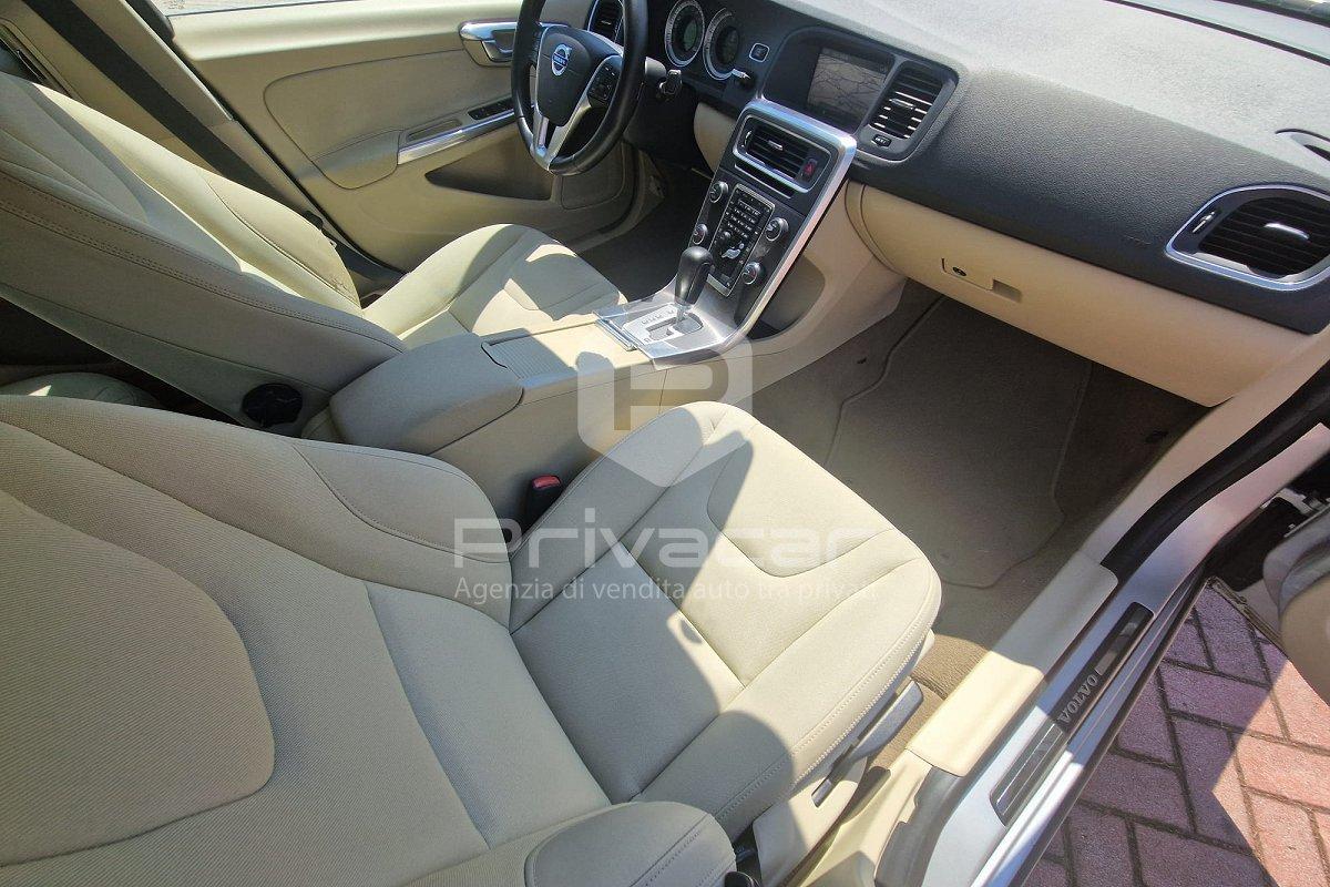 VOLVO S60 2.0 T Powershift Summum