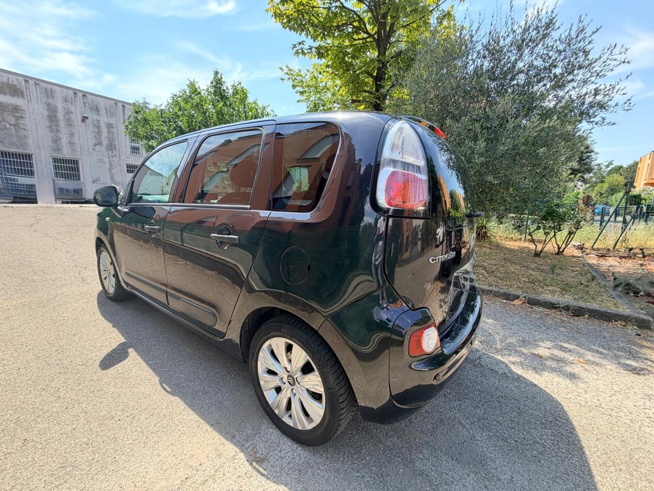 Citroen C3 Picasso 1.6 HDi 90 airdream Ideal totalmente rifatta