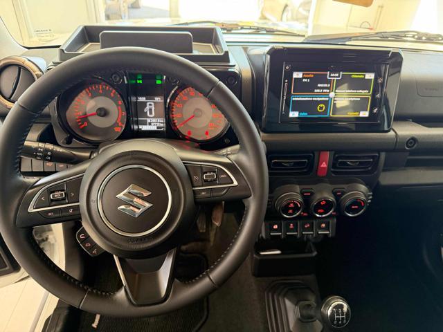 SUZUKI Jimny 1.5 5MT Top