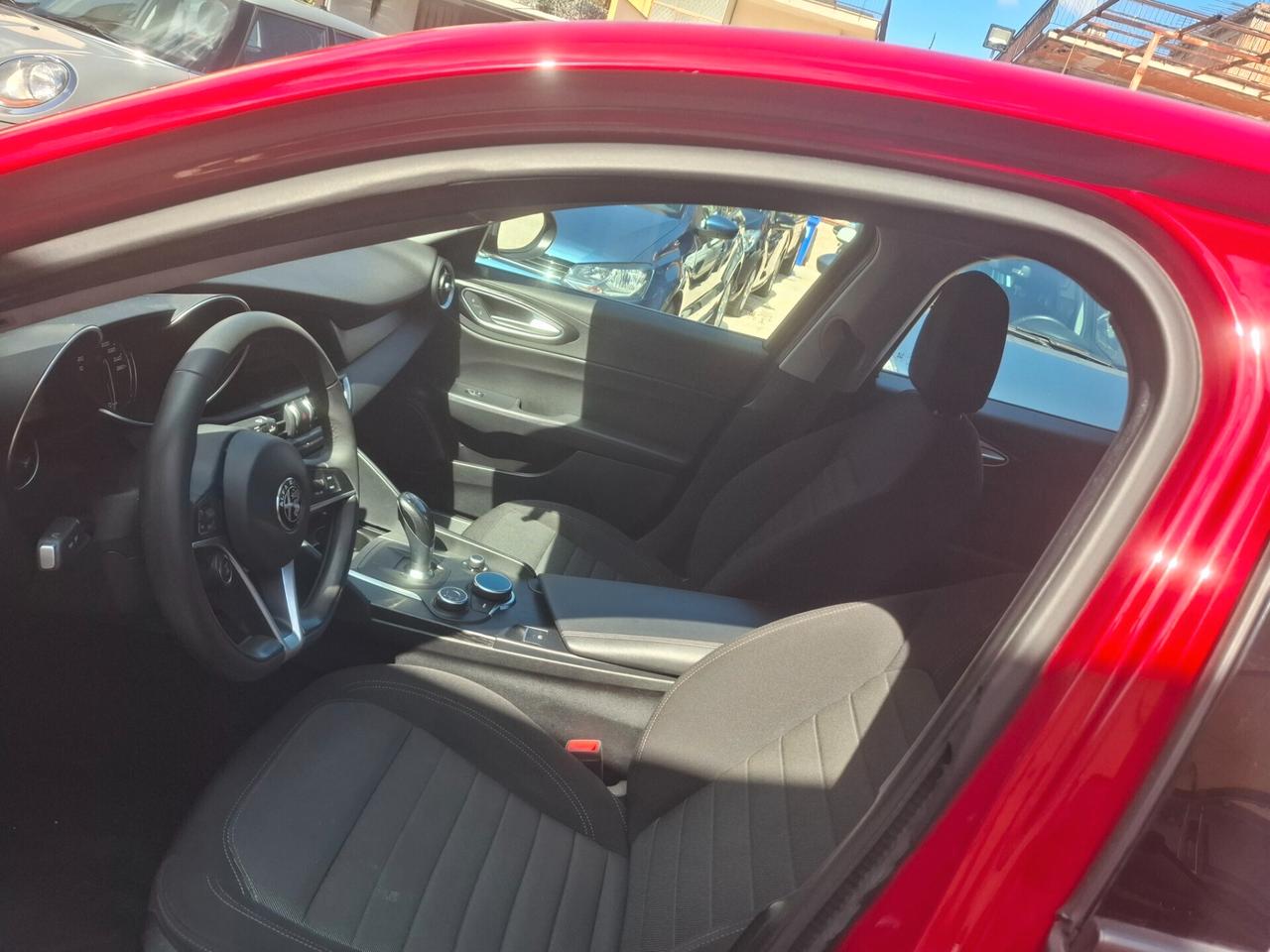 Alfa Romeo Giulia - 2.2 Eco Business